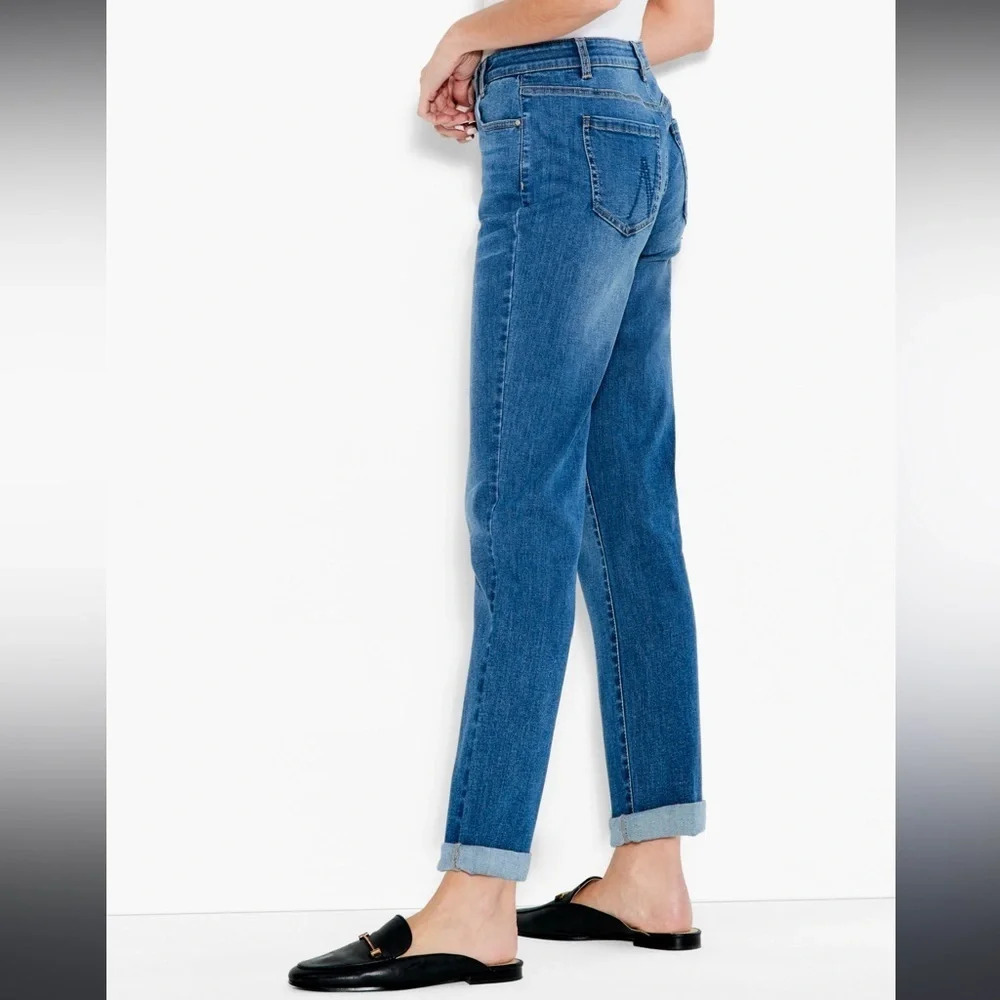 Nic and Zoe mid-rise girlfriend jean’s size 27 in excellent like-new condition​